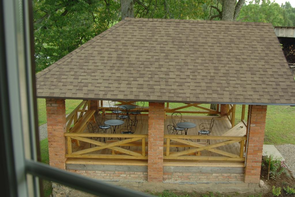 Hotel Viesu Nams Mezvidi Talsi Esterno foto